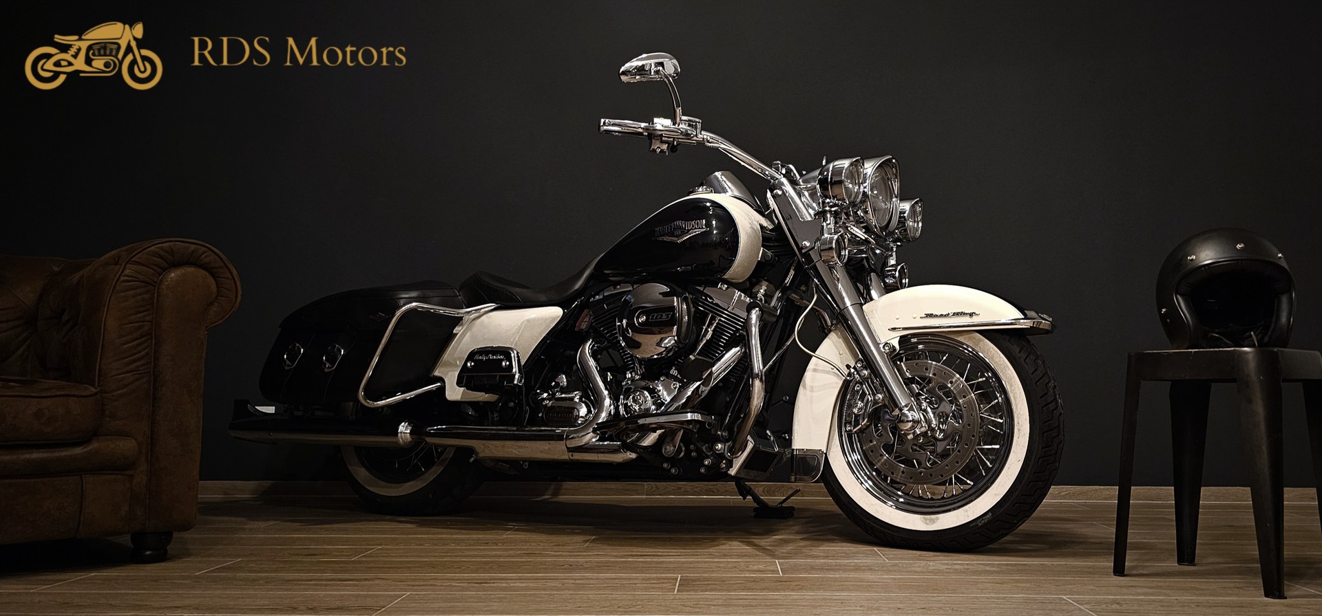 HARLEY-DAVIDSON FLHRC Road King Classic 103 ABS