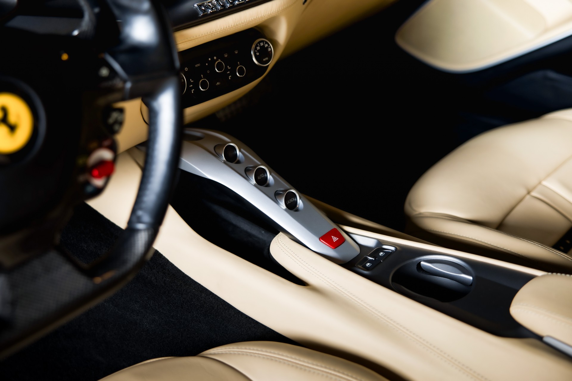 FERRARI F12 Berlinetta-image-18