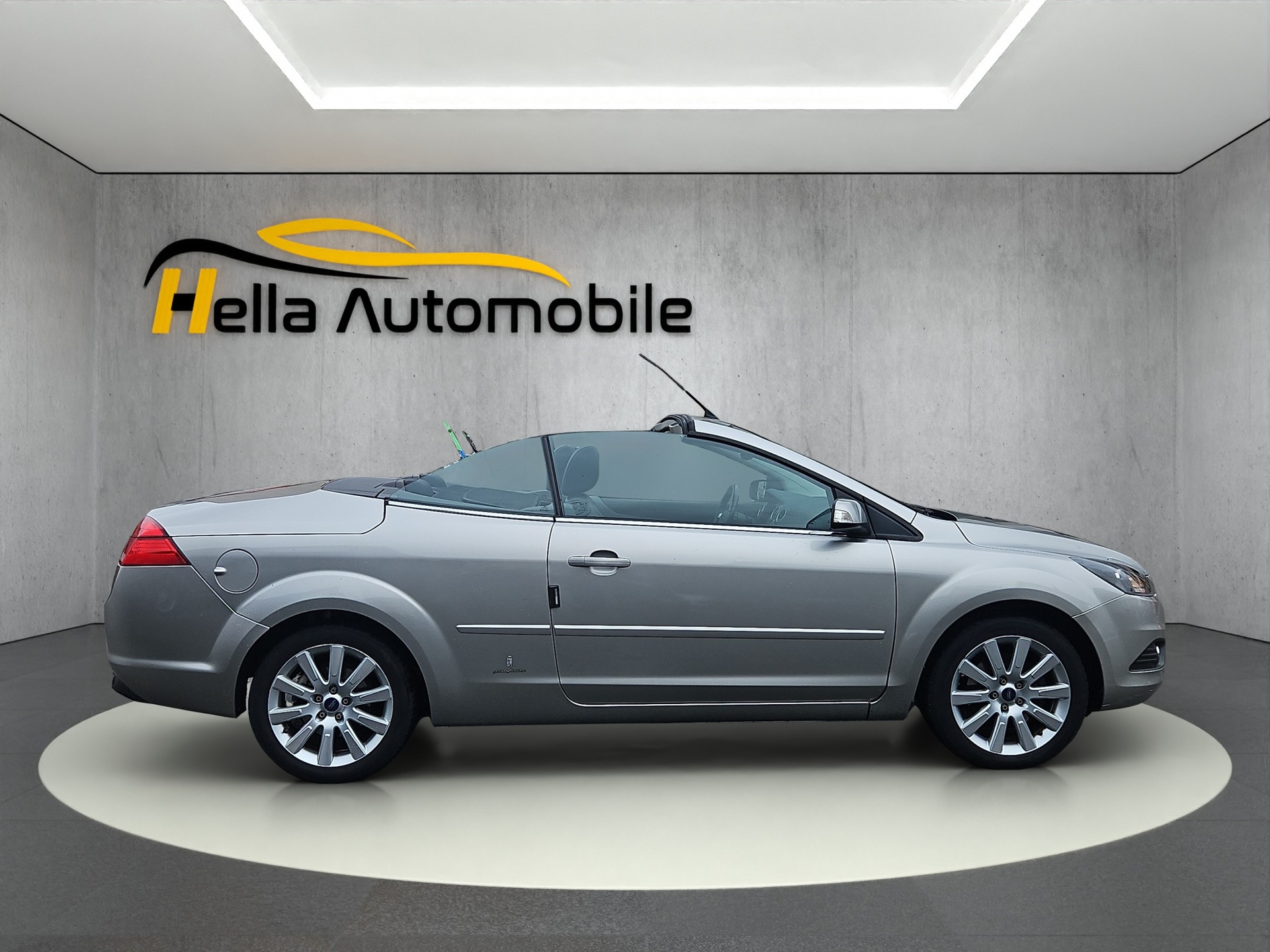 FORD Focus CC 2.0i Titanium Automatic-image-2