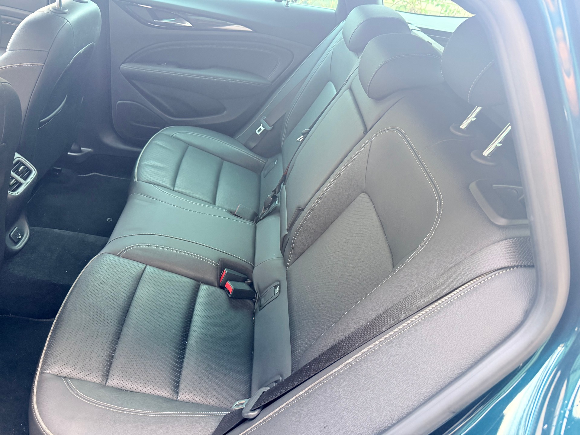 OPEL Insignia 2.0 T Sports Tourer Excellence 4WD Automat.-image-9