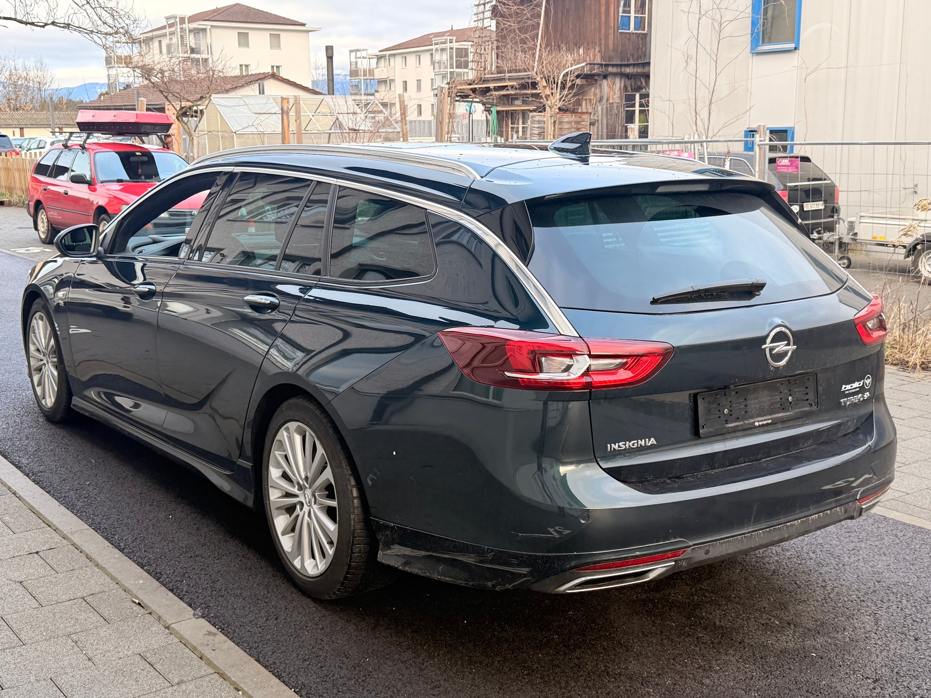 OPEL Insignia 2.0 T Sports Tourer Excellence 4WD Automat.-image-2