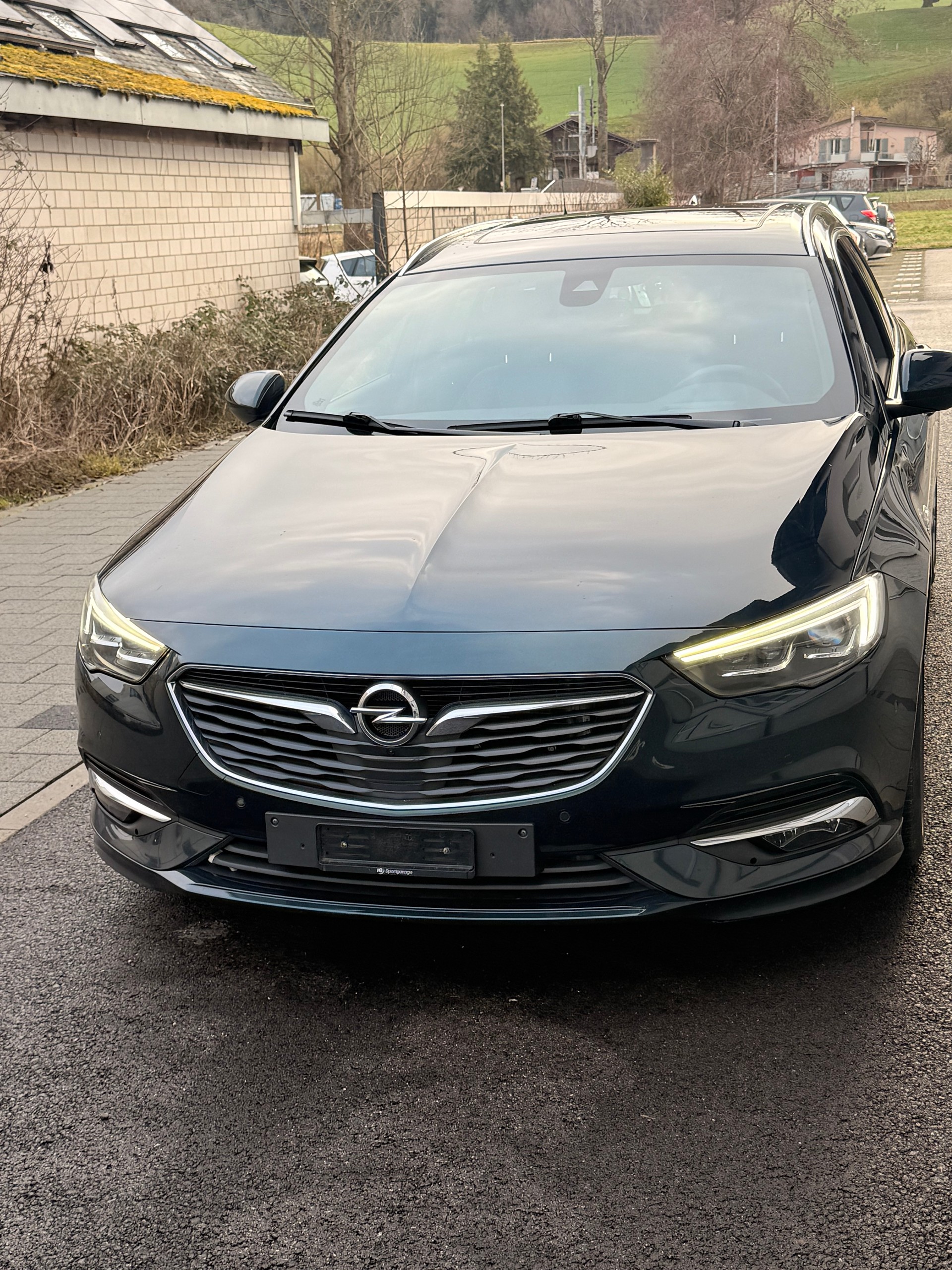 OPEL Insignia 2.0 T Sports Tourer Excellence 4WD Automat.-image-0