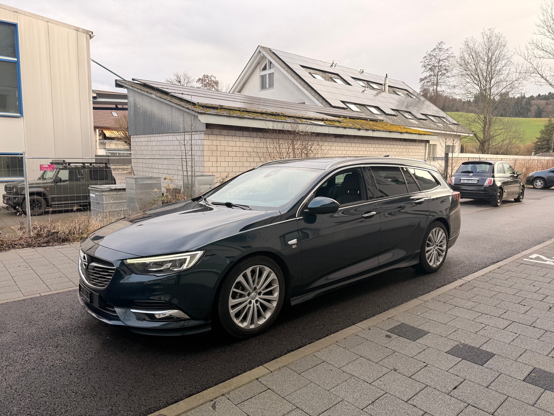 OPEL Insignia 2.0 T Sports Tourer Excellence 4WD Automat.-image-1