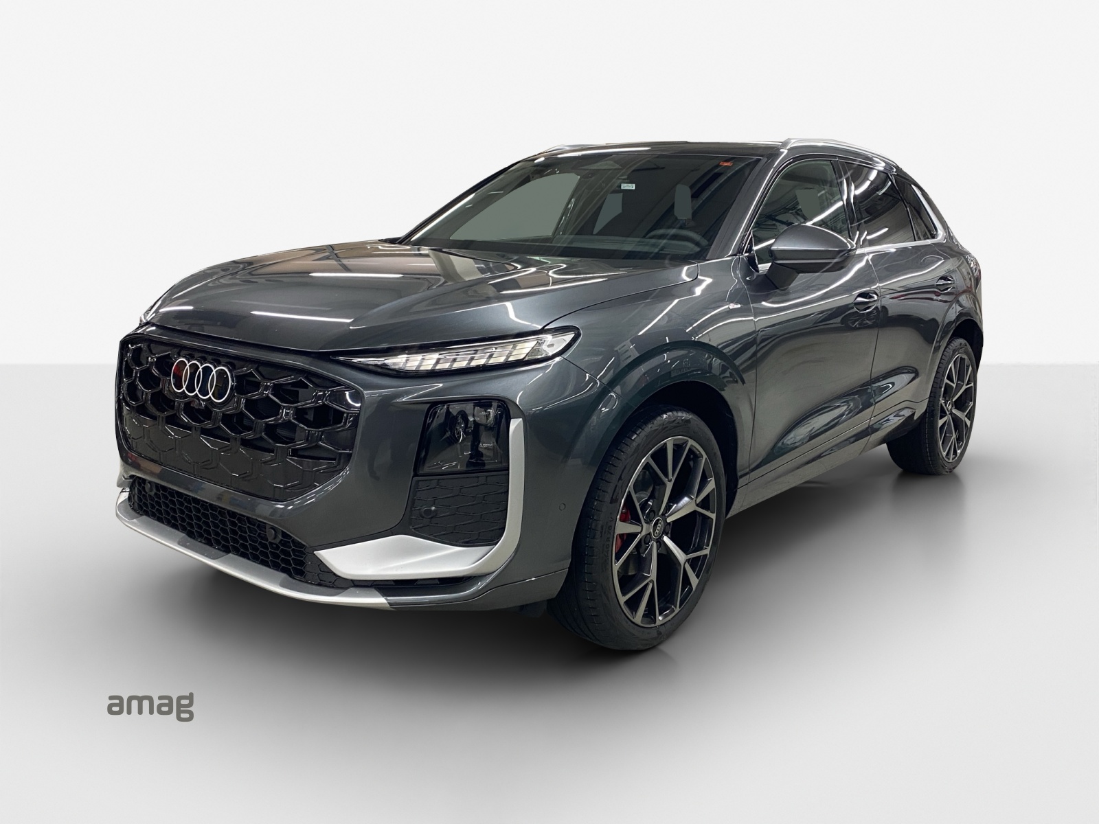 AUDI Q3 SUV 110 kW TFSI S tronic-image-0