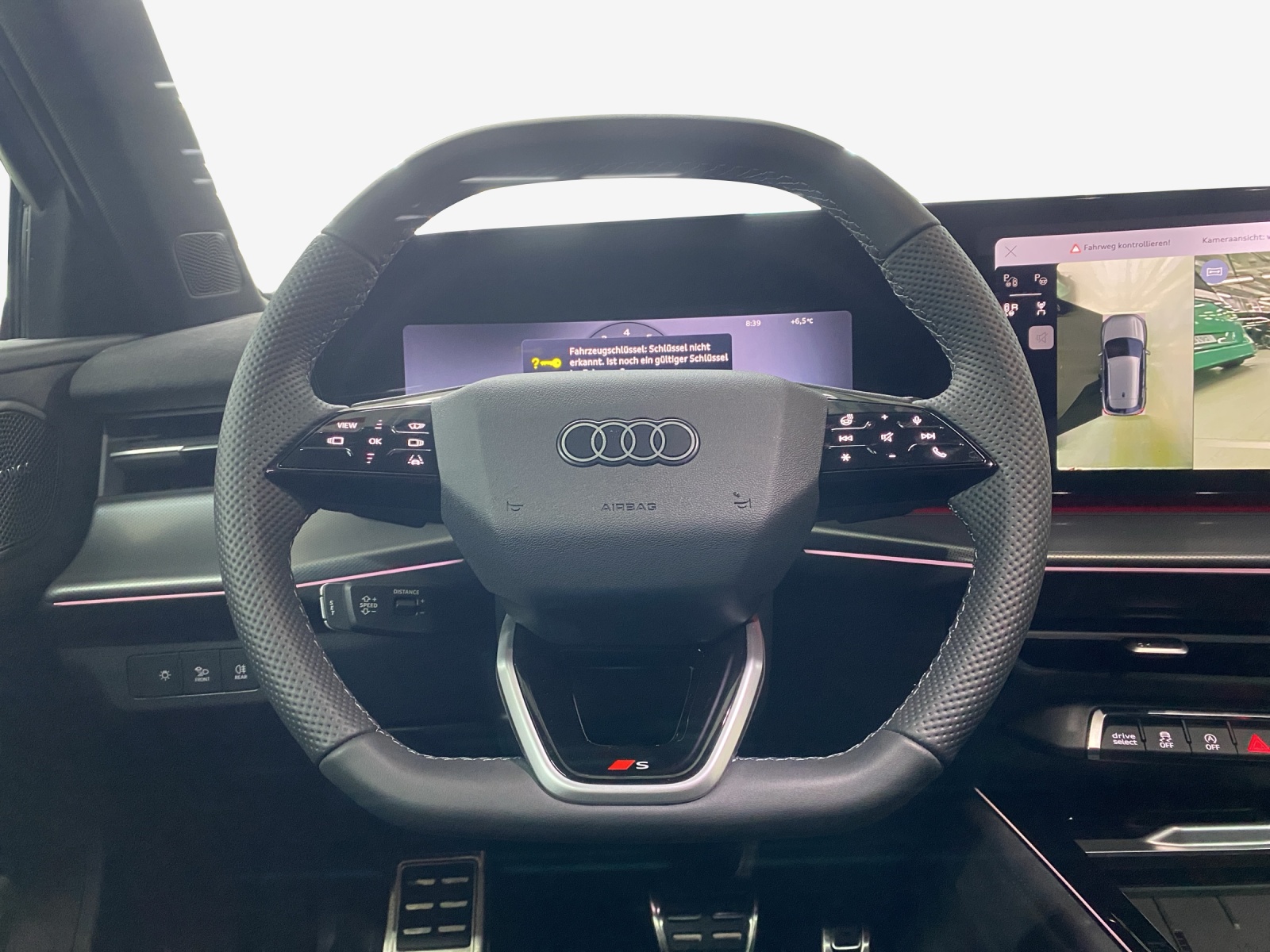 AUDI Q3 SUV 110 kW TFSI S tronic-image-8