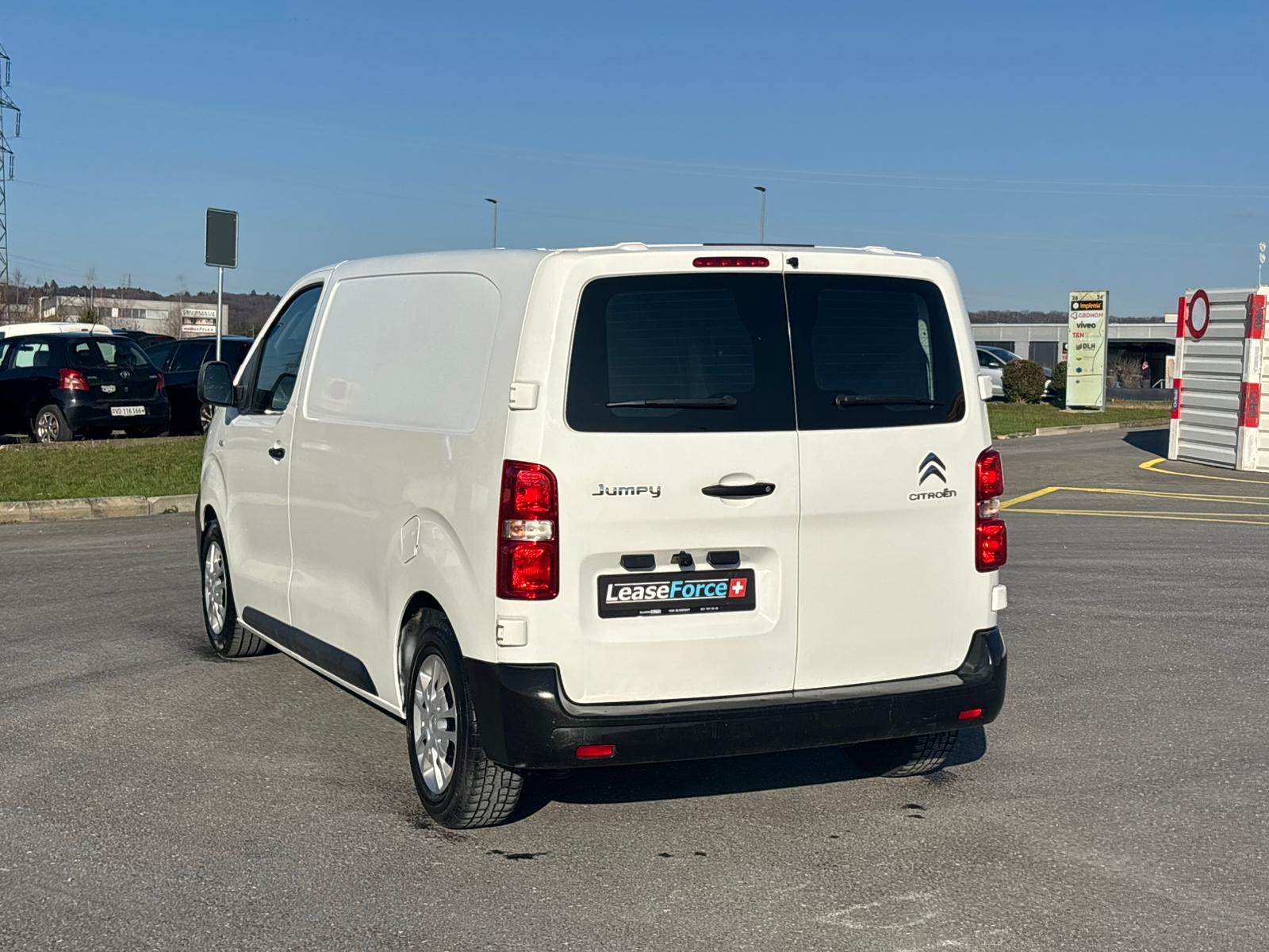 CITROEN Jumpy 1.6 BlueHDi 95 M Komfort-image-14