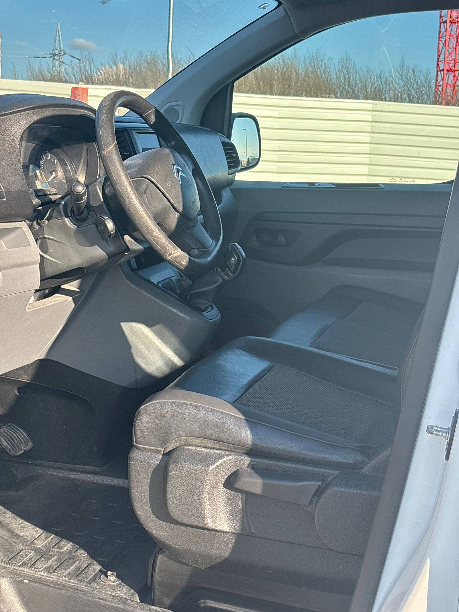 CITROEN Jumpy 1.6 BlueHDi 95 M Komfort-image-23