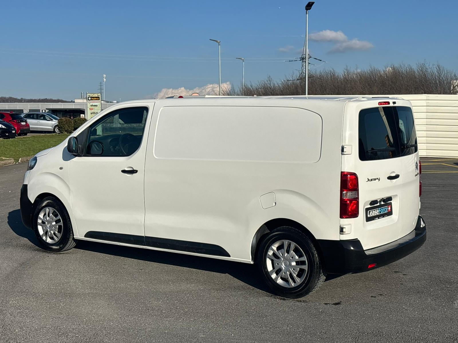 CITROEN Jumpy 1.6 BlueHDi 95 M Komfort-image-17