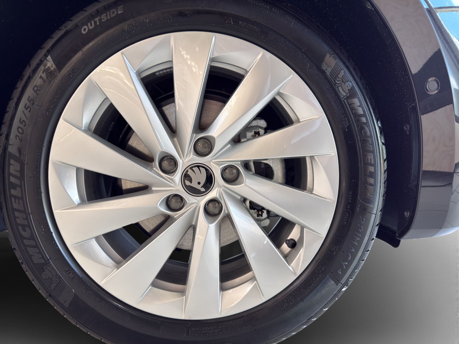 SKODA Octavia Combi 2.0 TDI DSG Selection-image-14