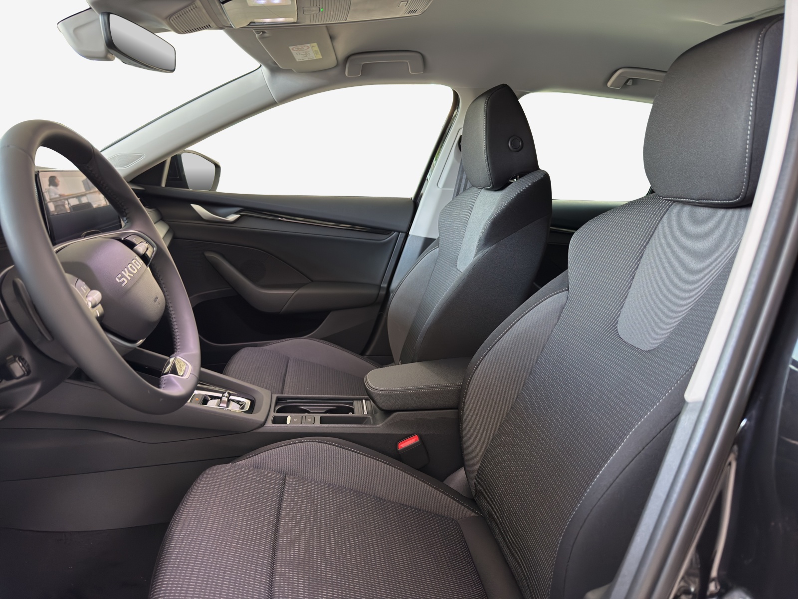 SKODA Octavia Combi 2.0 TDI DSG Selection-image-7
