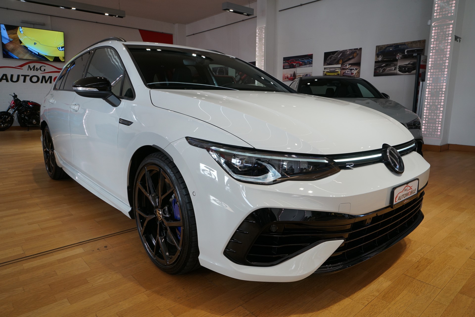 VW Golf Variant 2.0 TSI R DSG 4Motion R-Performancepaket 270 km/h-showroom-element-2