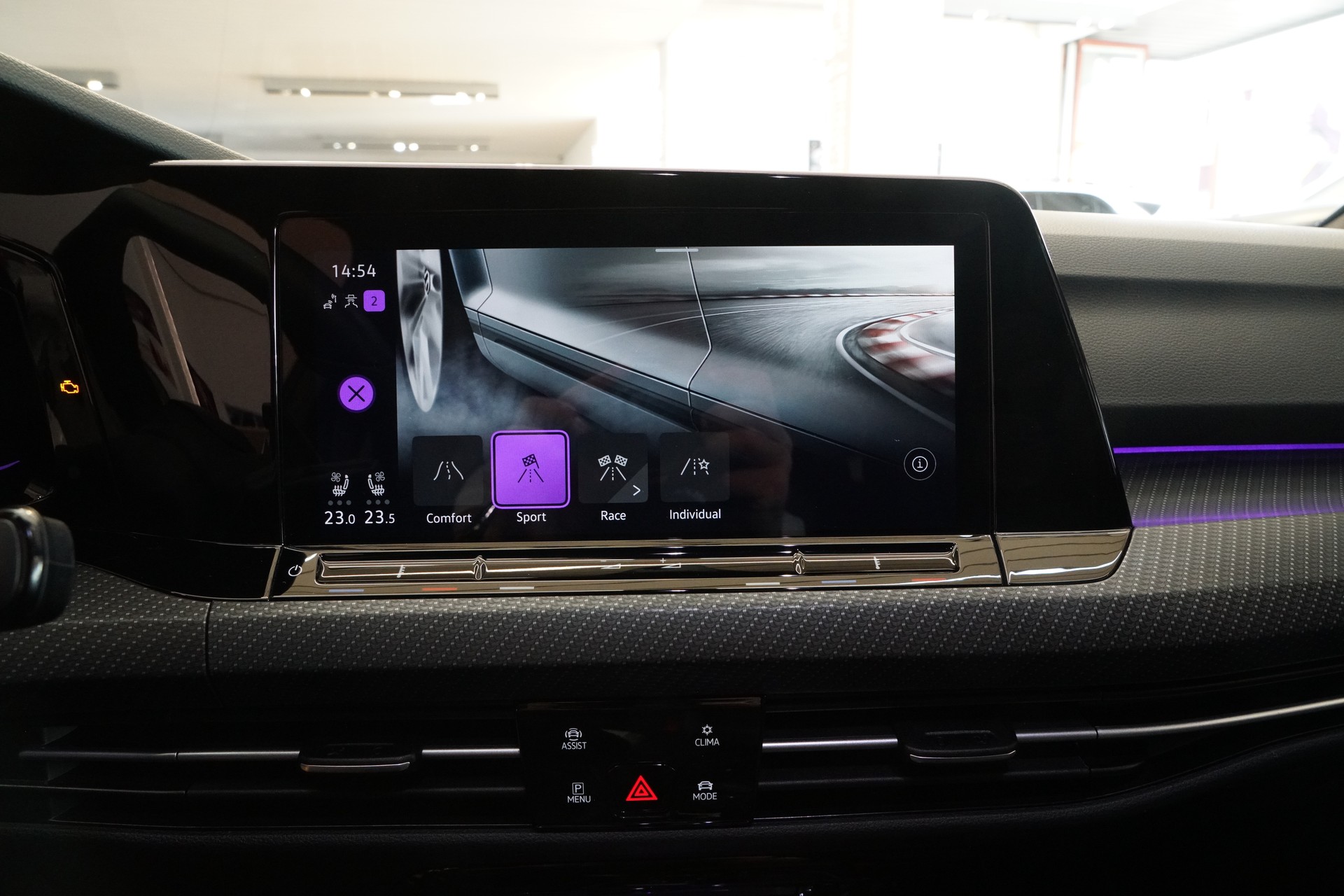 VW Golf Variant 2.0 TSI R DSG 4Motion R-Performancepaket 270 km/h-image-17