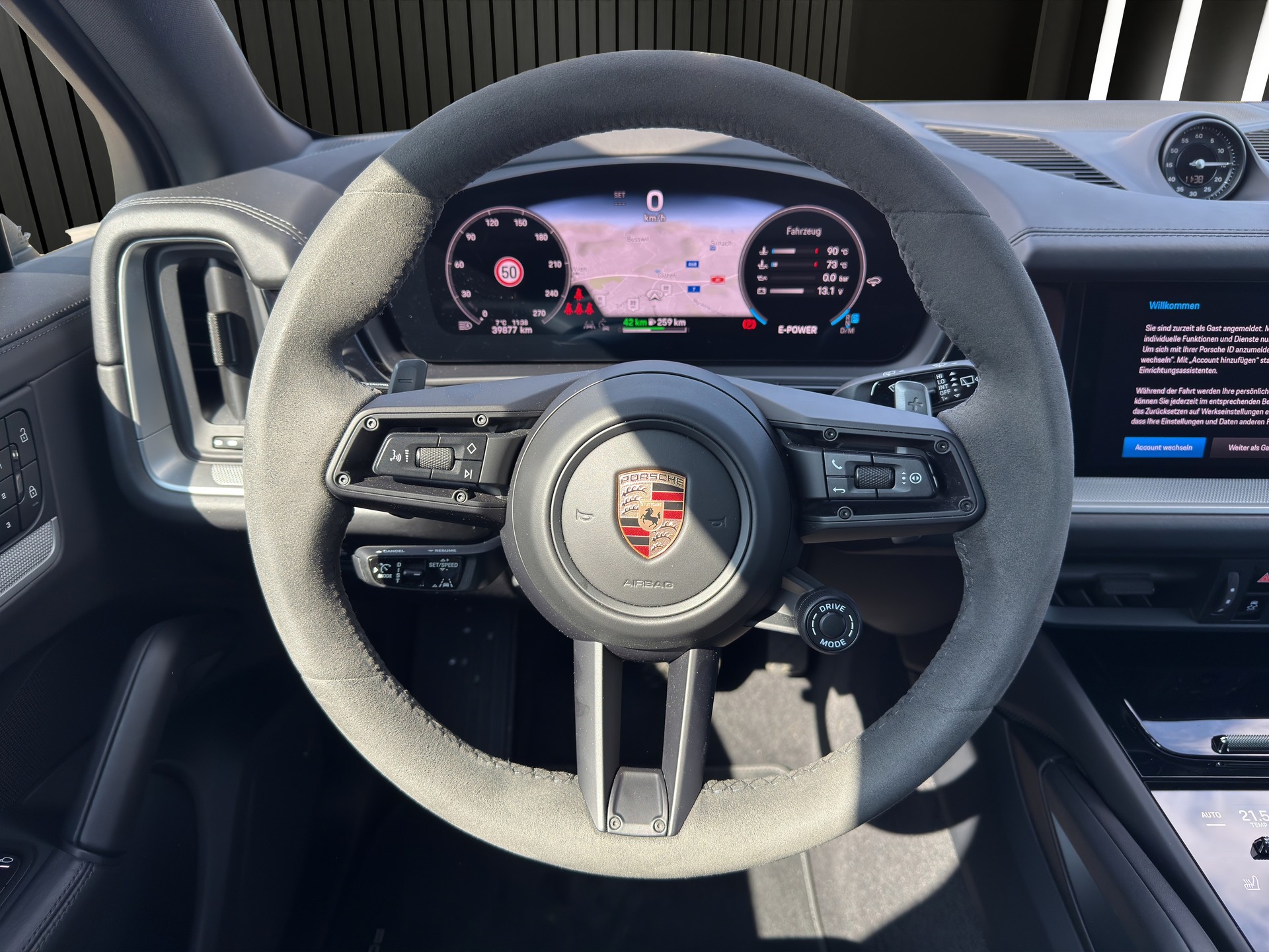 PORSCHE Cayenne E-Hybrid 3.0 V6 E-Hybrid-image-11