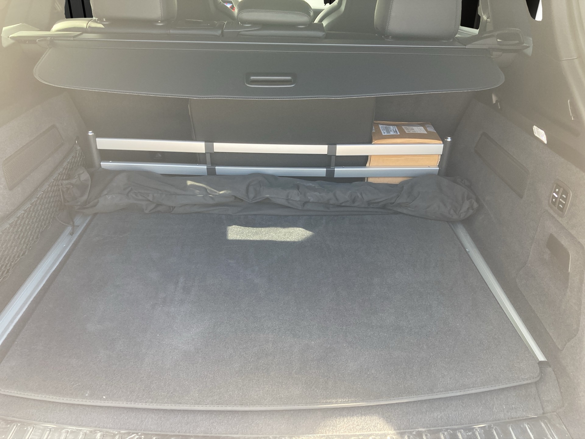 PORSCHE Cayenne E-Hybrid 3.0 V6 E-Hybrid-image-19