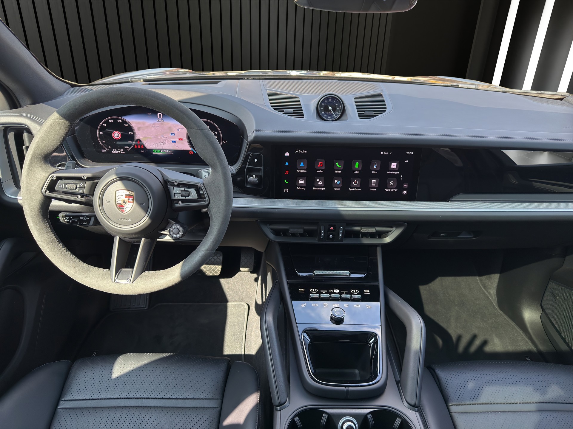 PORSCHE Cayenne E-Hybrid 3.0 V6 E-Hybrid-image-14