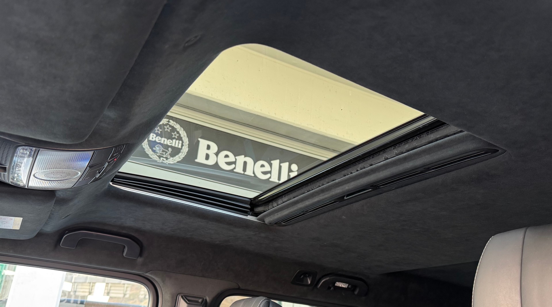 MERCEDES-BENZ G 500 AMG Line 9G-Tronic-image-8