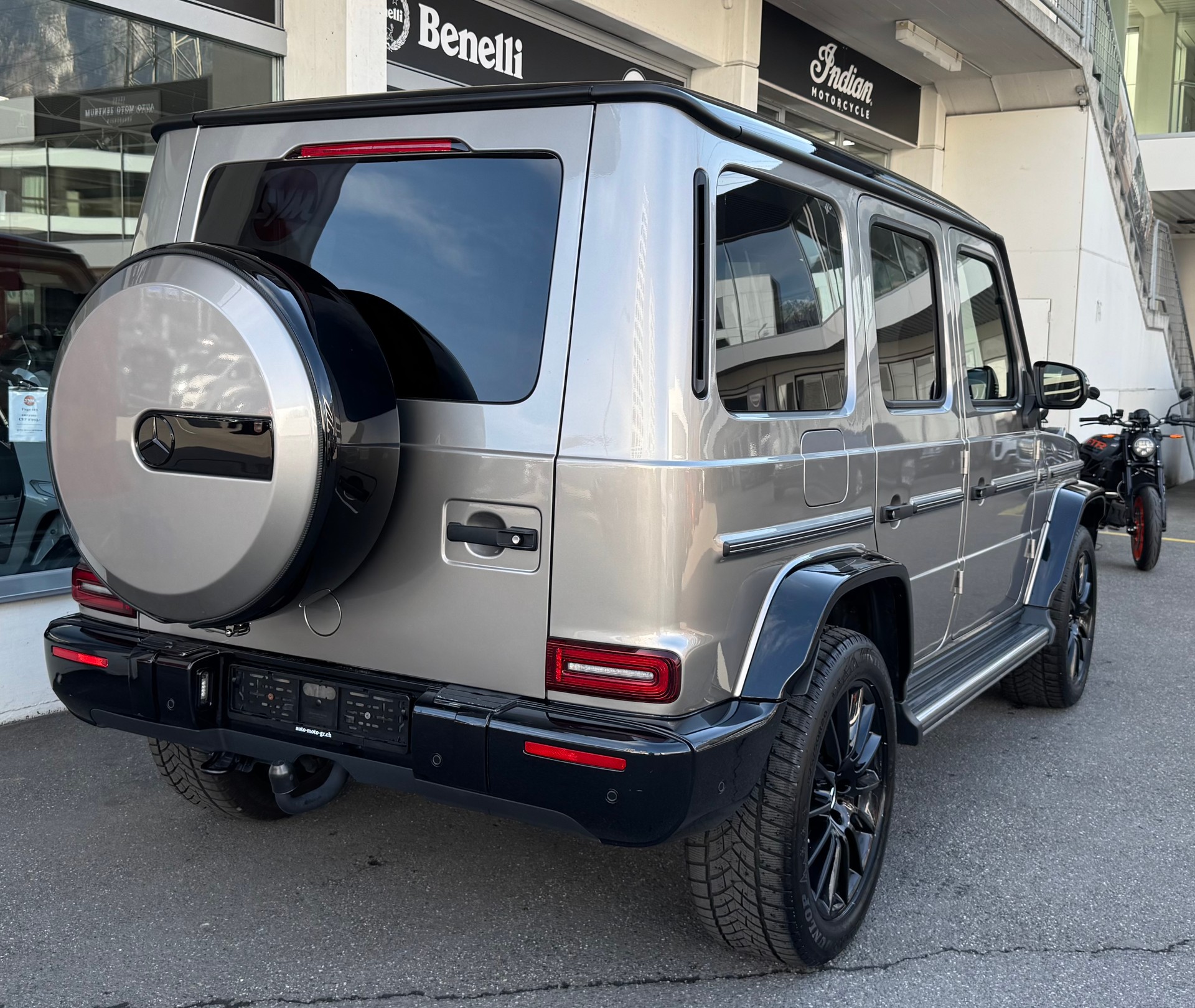MERCEDES-BENZ G 500 AMG Line 9G-Tronic-image-4