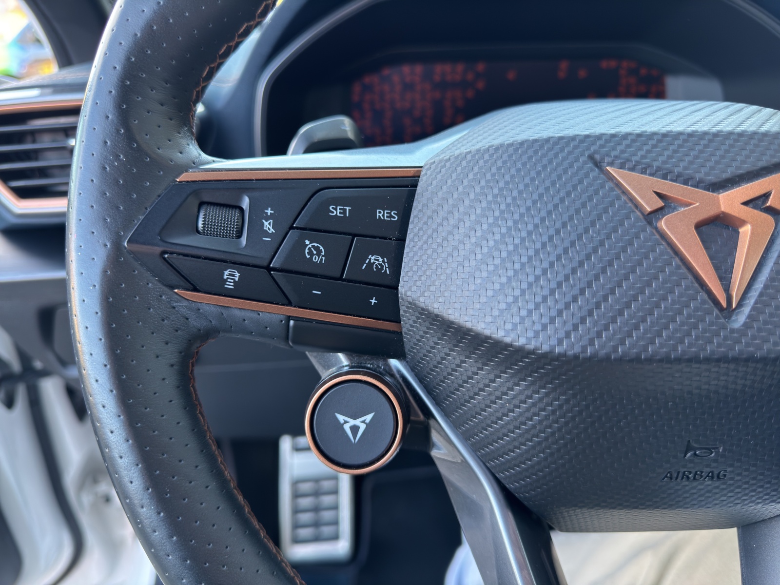 CUPRA Formentor 2.0 TSI VZ 4Drive DSG-image-8