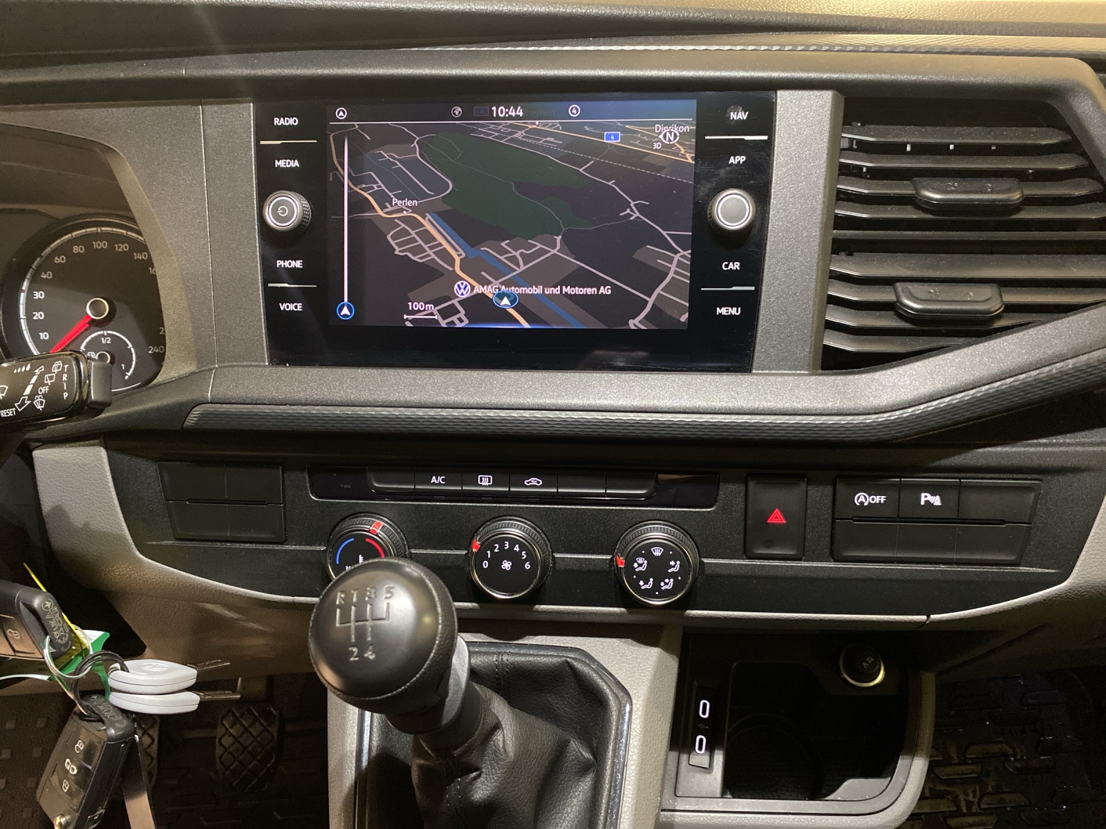 VW T6.1 2.0 TDI-image-10