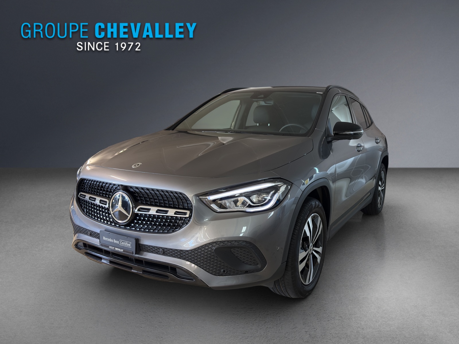 MERCEDES-BENZ GLA 200 Progressive-image-0