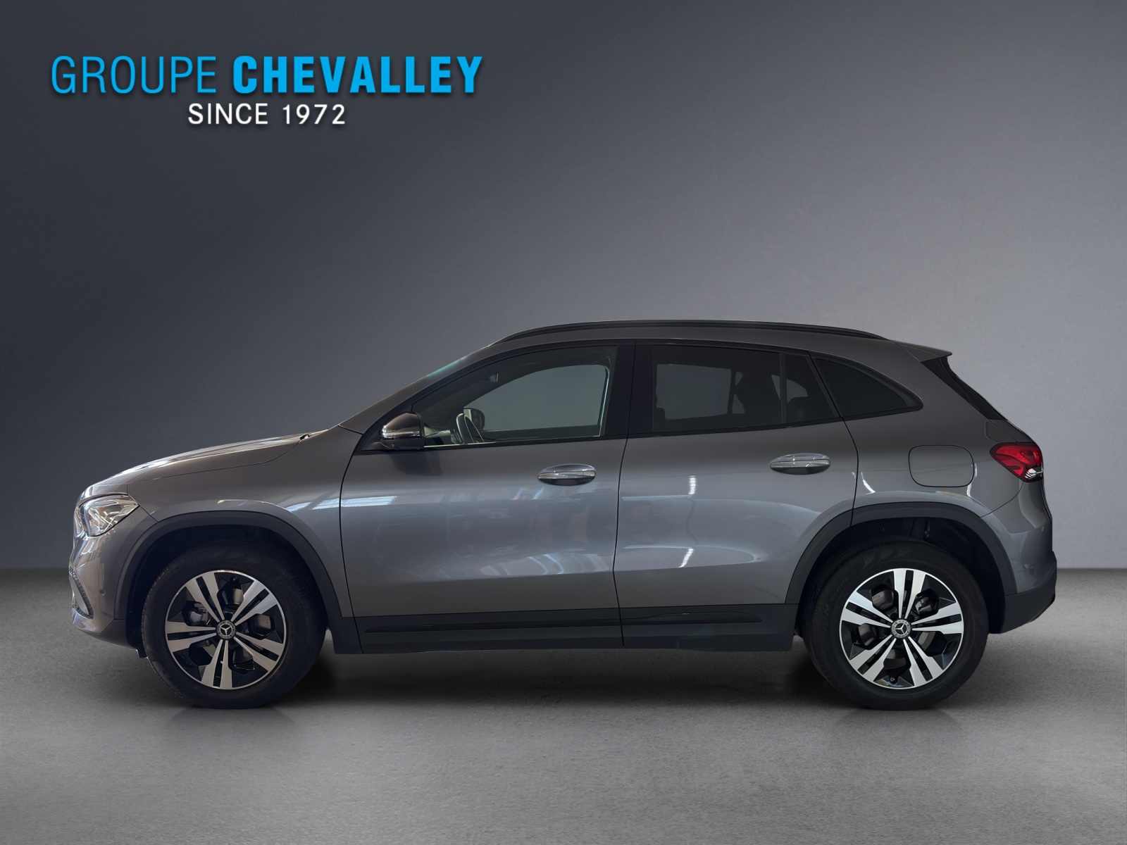 MERCEDES-BENZ GLA 200 Progressive-image-2