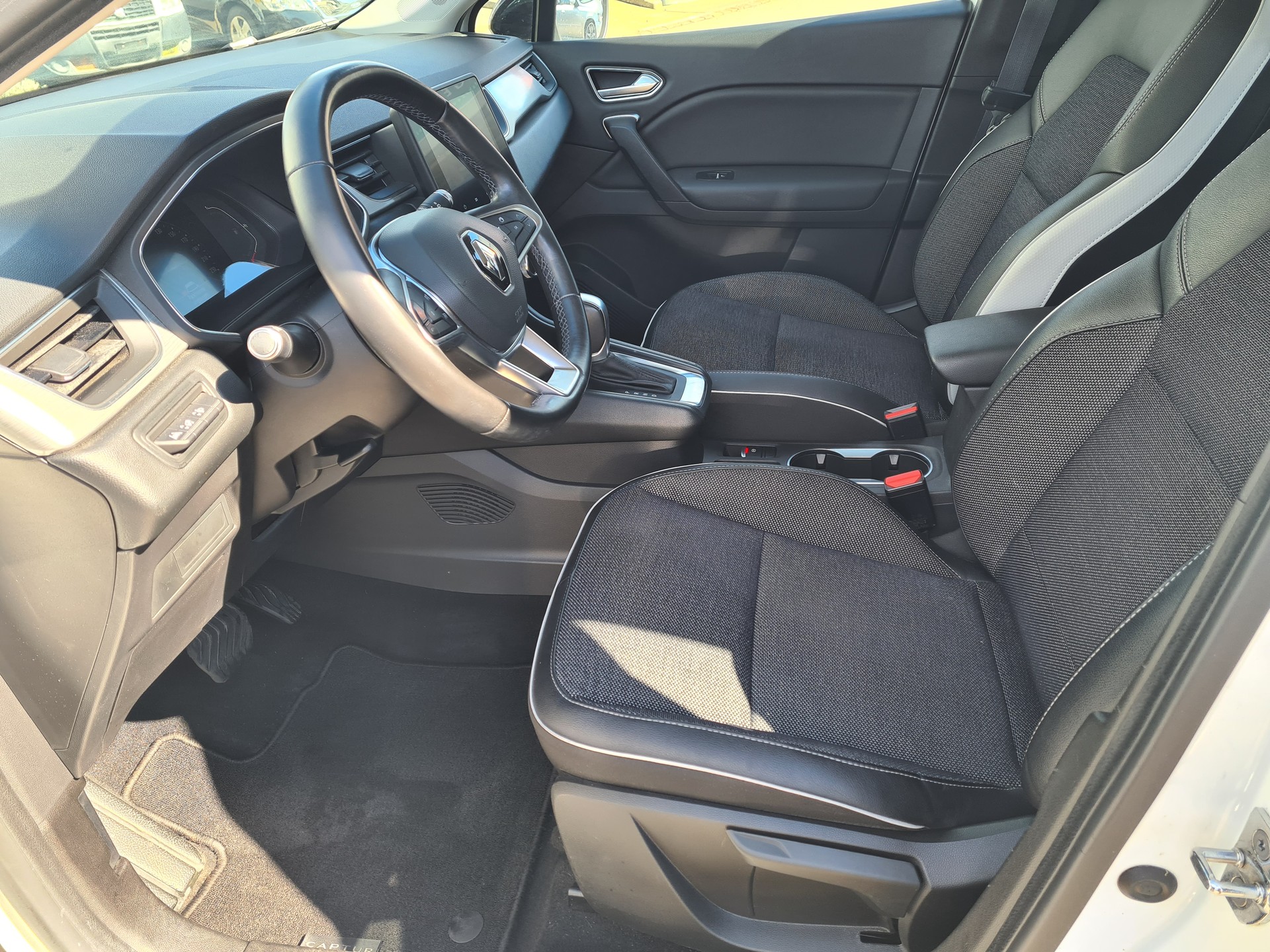 RENAULT Captur 1.3 TCe EDC Intens EDC-image-7