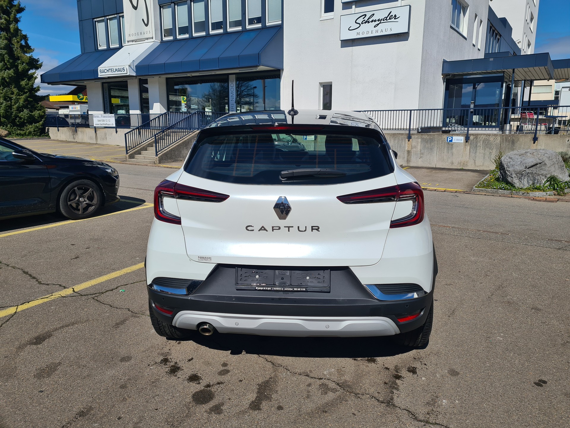 RENAULT Captur 1.3 TCe EDC Intens EDC-image-3