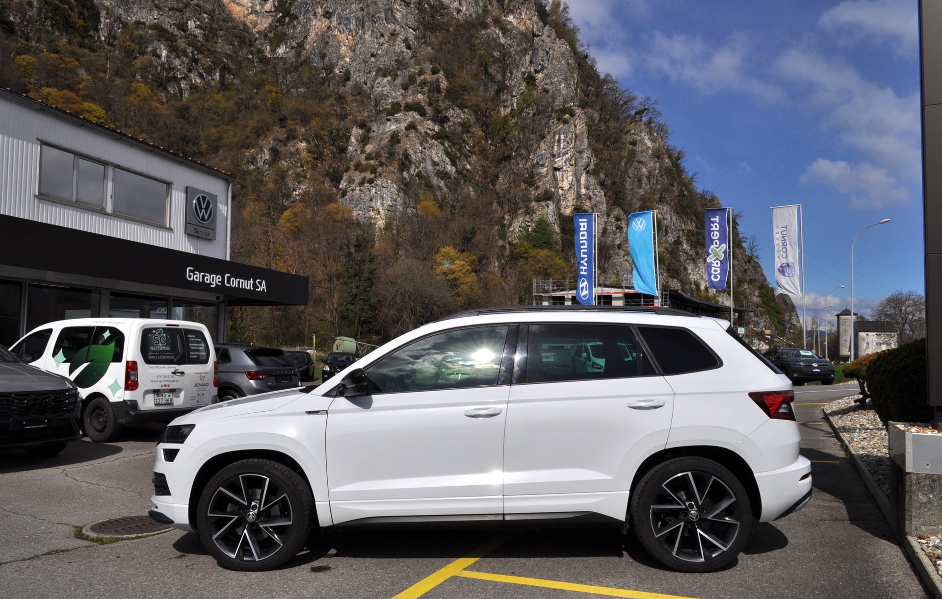 SKODA Karoq 2.0 TSI SportLine 4x4 DSG-image-1