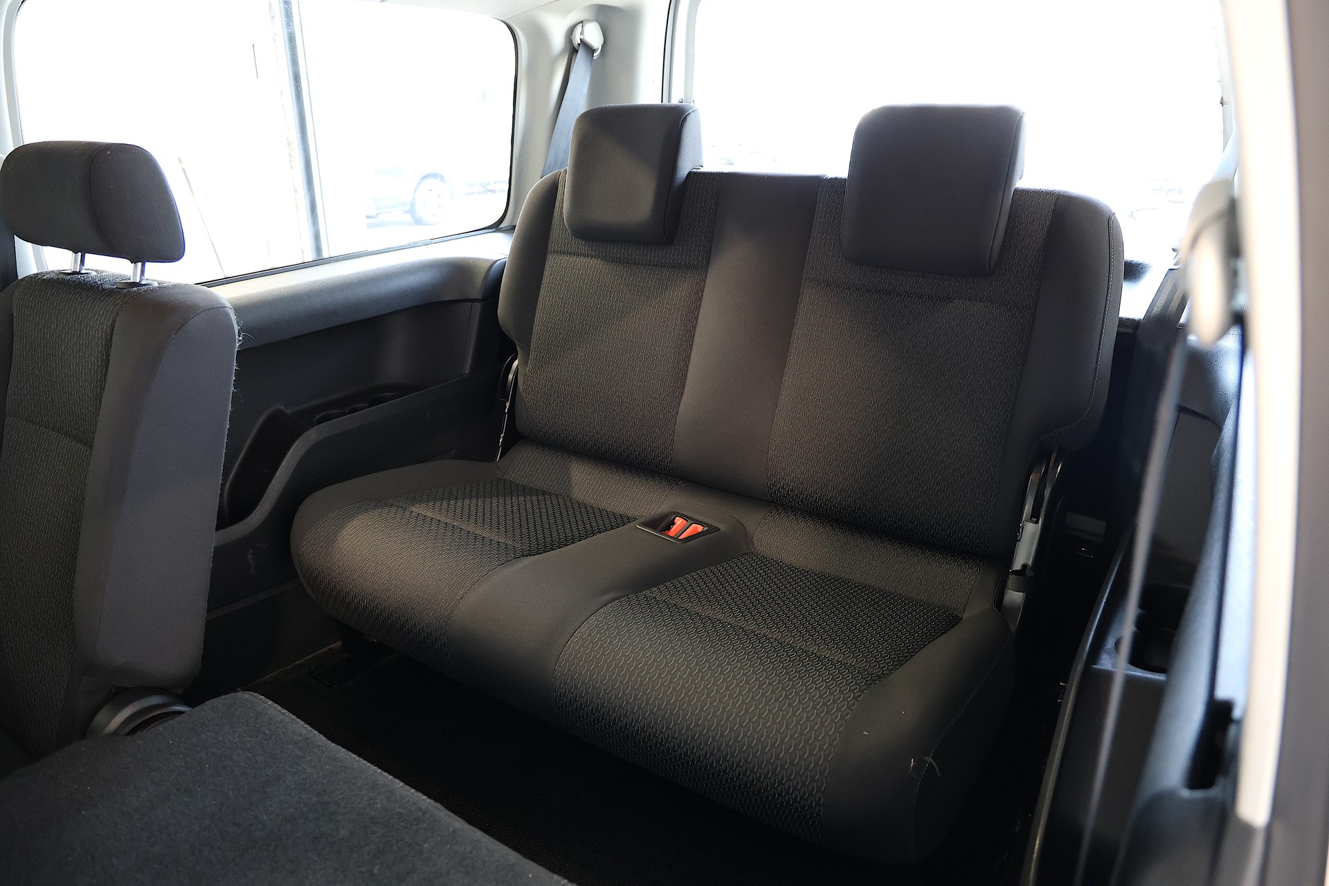 VW Caddy Maxi 2.0TDI BlueMotion Technology DSG *7-Plätzer*-image-14
