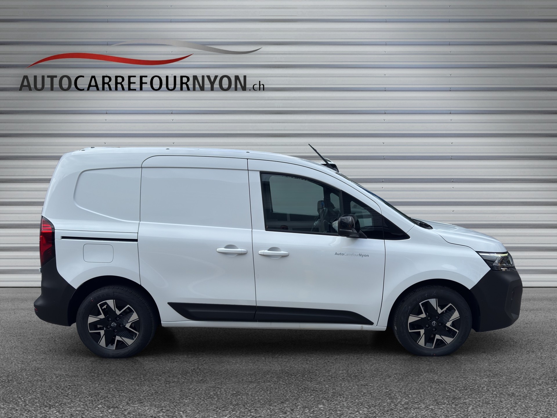 NISSAN Townstar EV45 kWh 22kW L1 Tekna-image-6