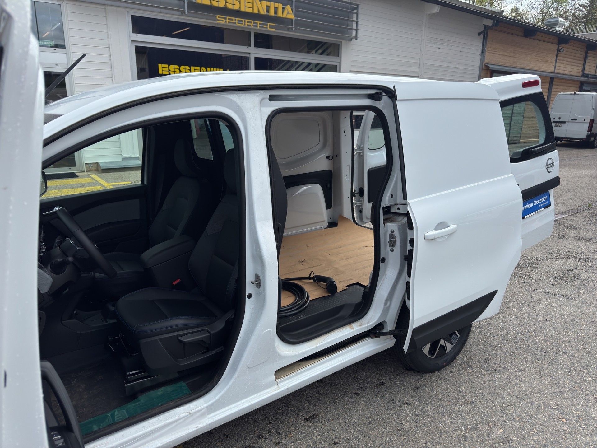 NISSAN Townstar EV45 kWh 22kW L1 Tekna-image-20