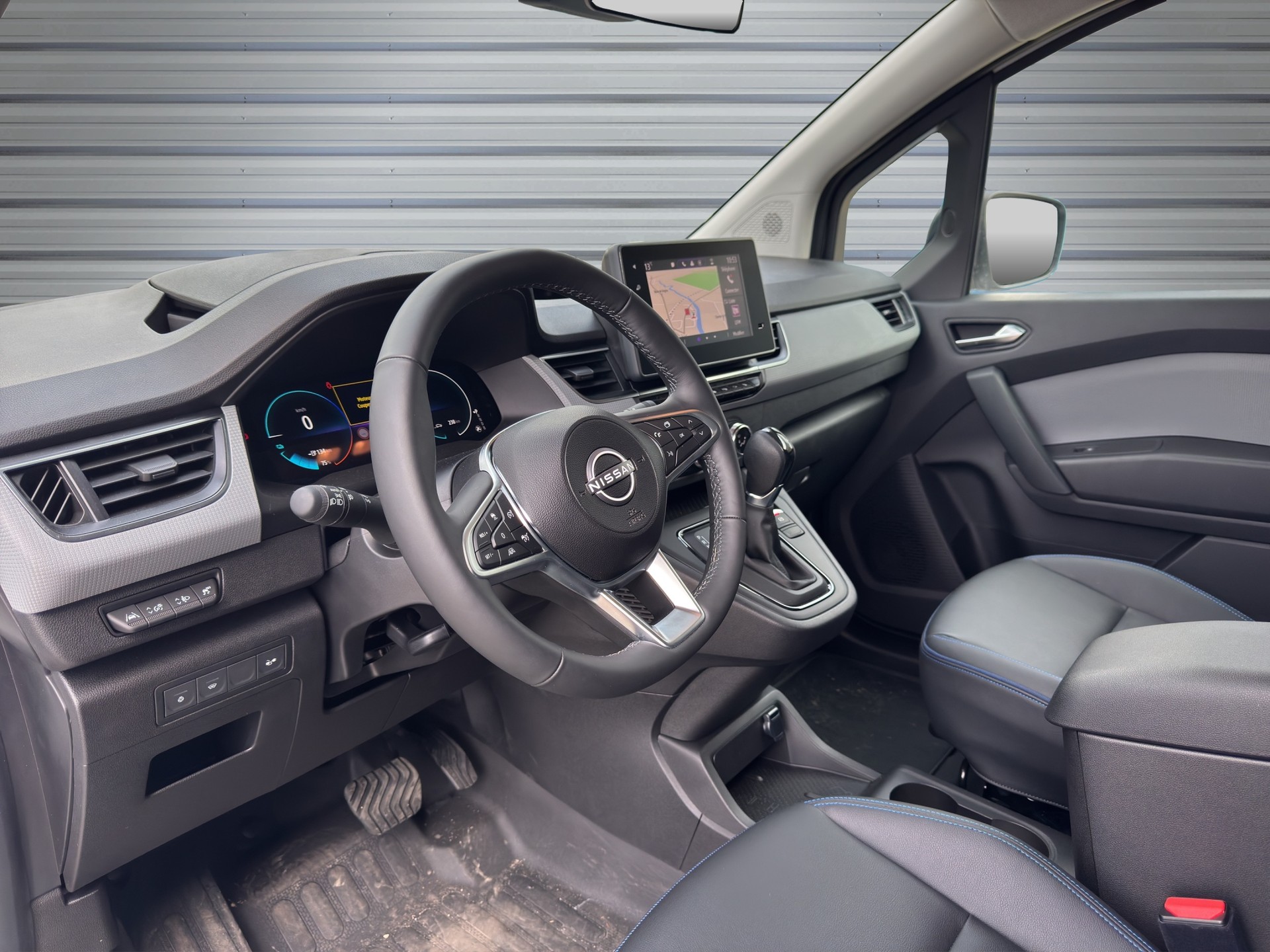 NISSAN Townstar EV45 kWh 22kW L1 Tekna-image-9