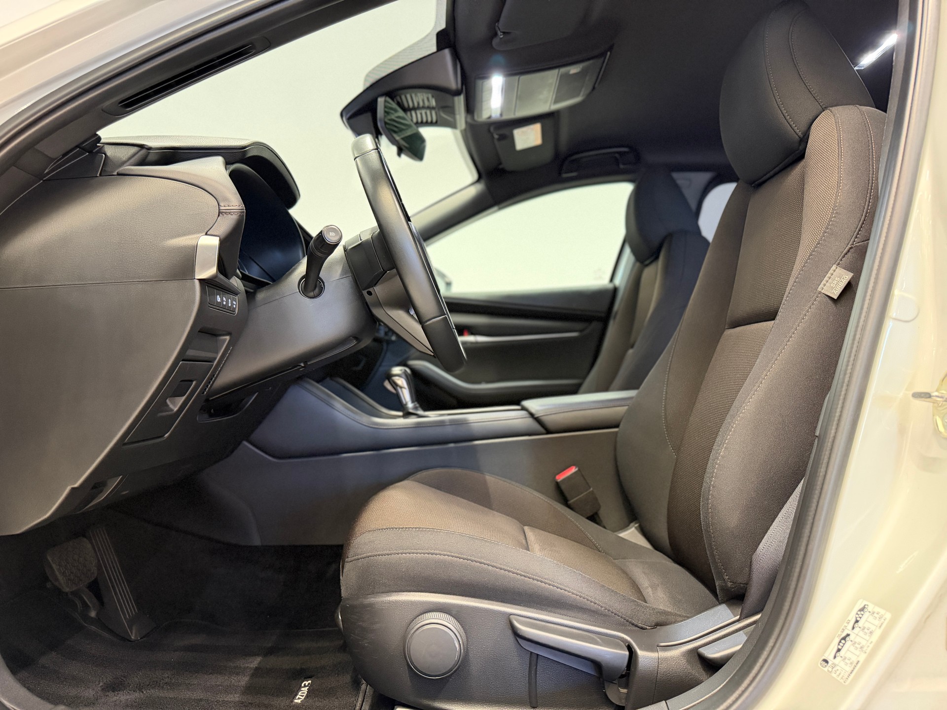 MAZDA 3 Hatchback SKYACTIV-G M Hybrid 150 Ambition Plus Automat-image-10