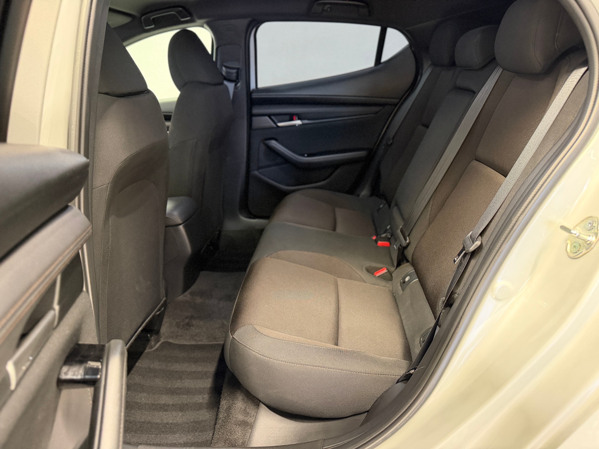 MAZDA 3 Hatchback SKYACTIV-G M Hybrid 150 Ambition Plus Automat-image-11