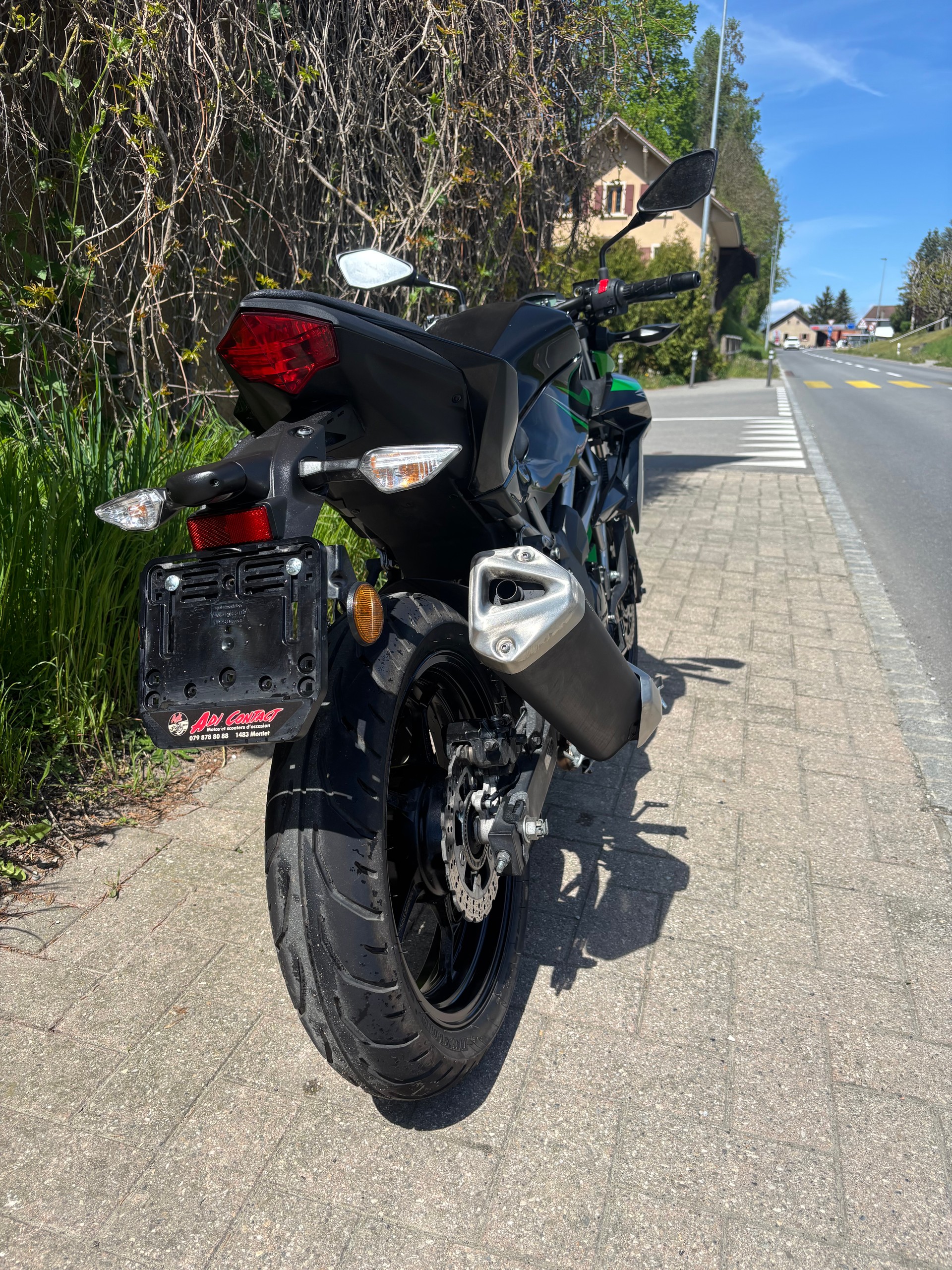 KAWASAKI Z 125-image-9