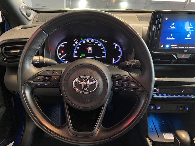 TOYOTA Yaris Cross 1.5 VVT-i HSD Adventure AWD-i-image-10
