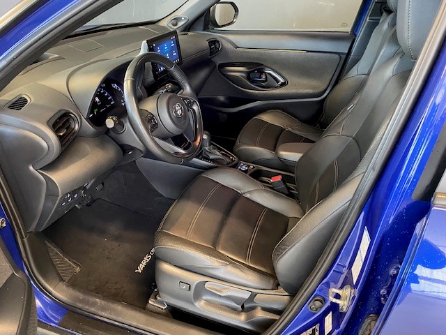 TOYOTA Yaris Cross 1.5 VVT-i HSD Adventure AWD-i-image-7