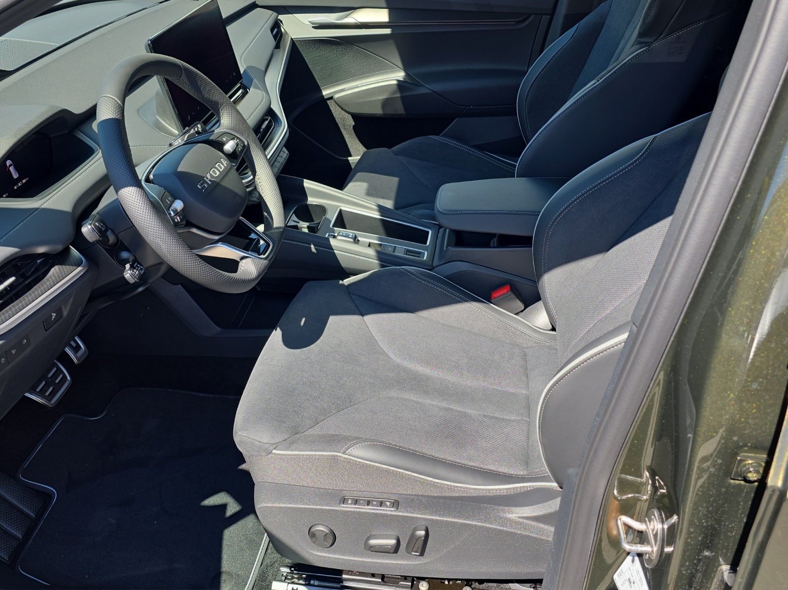 SKODA Enyaq 85x Sportline 4x4-image-3