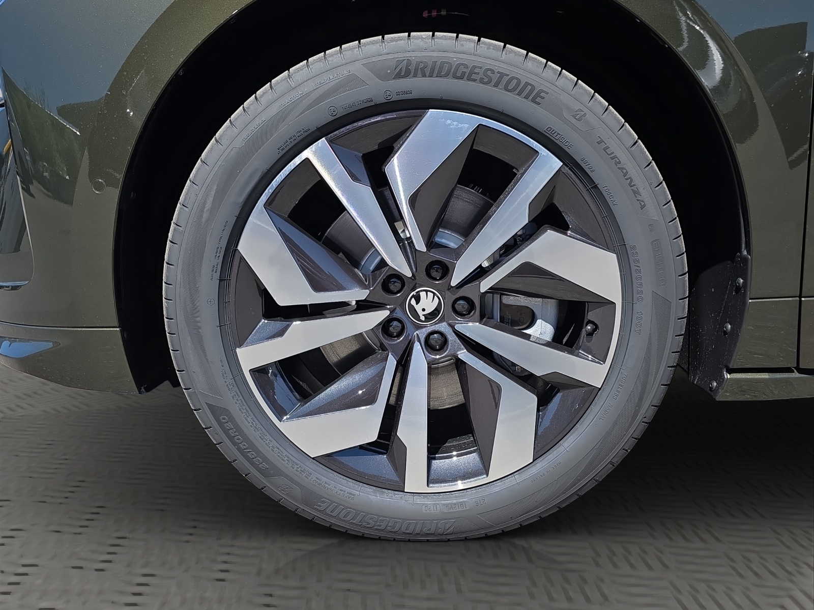 SKODA Enyaq 85x Sportline 4x4-image-6