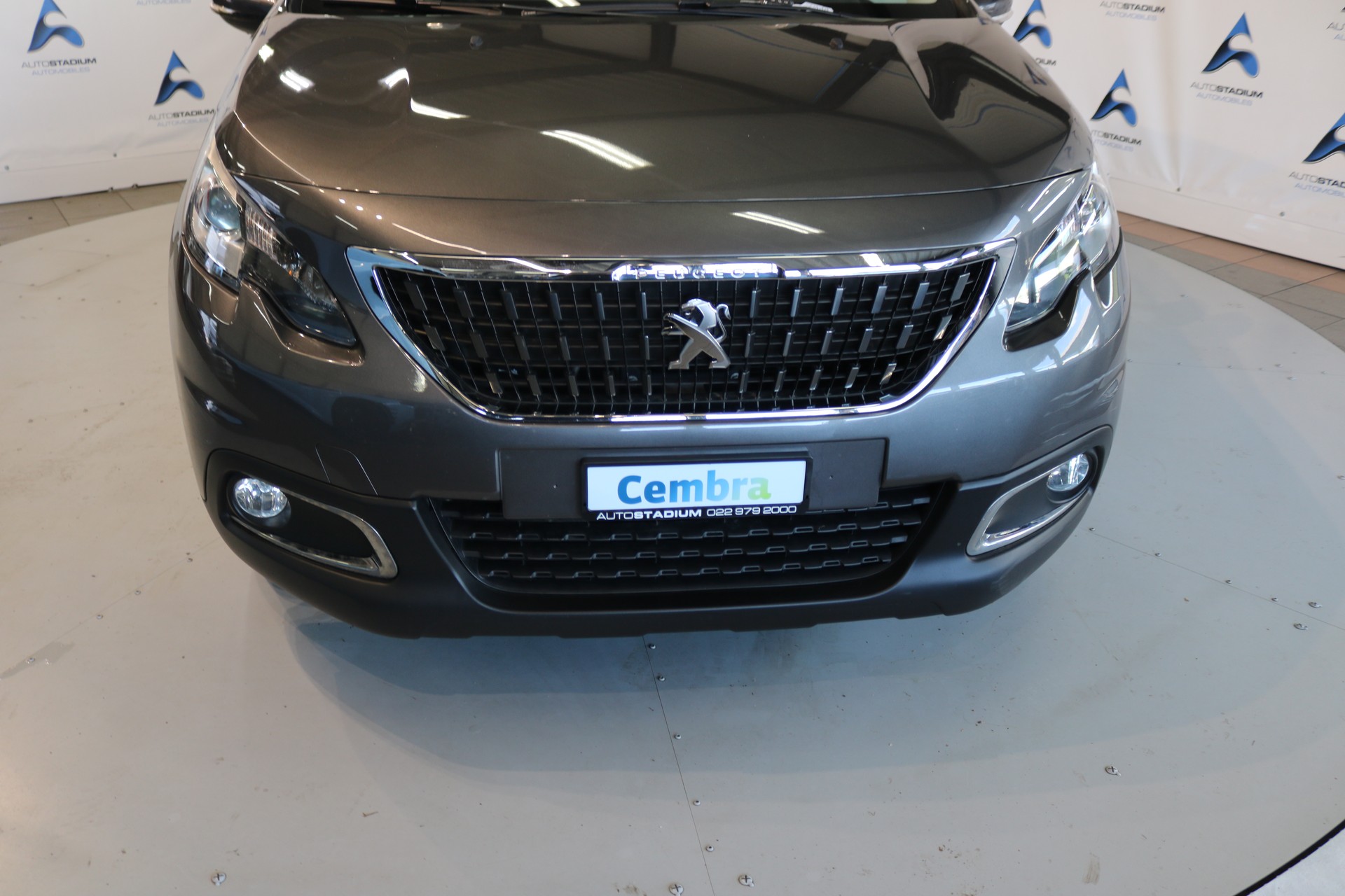 PEUGEOT 2008 Active-image-34