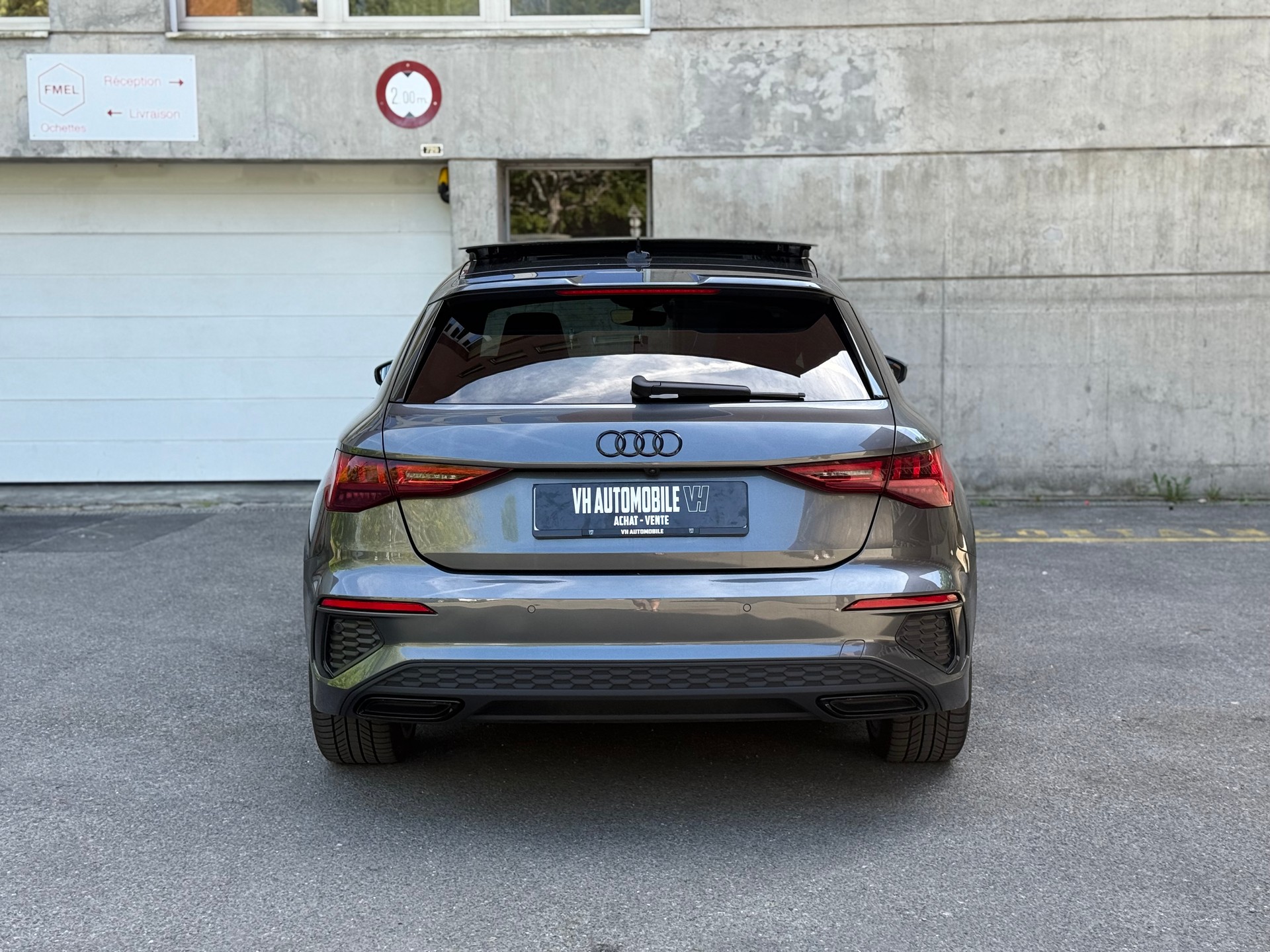AUDI A3 Sportback 35 TFSI S line S-tronic-image-5