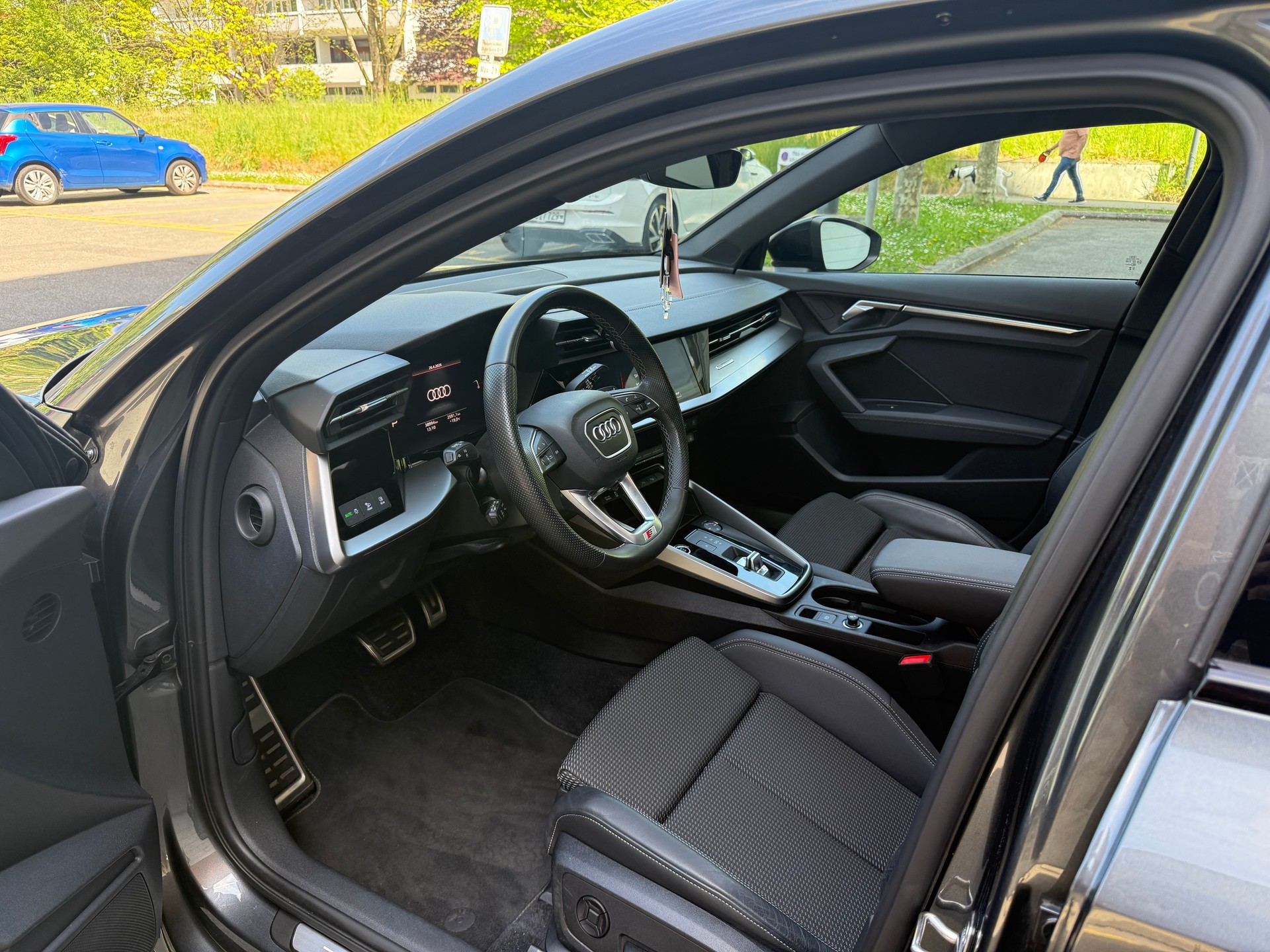 AUDI A3 Sportback 35 TFSI S line S-tronic-image-7