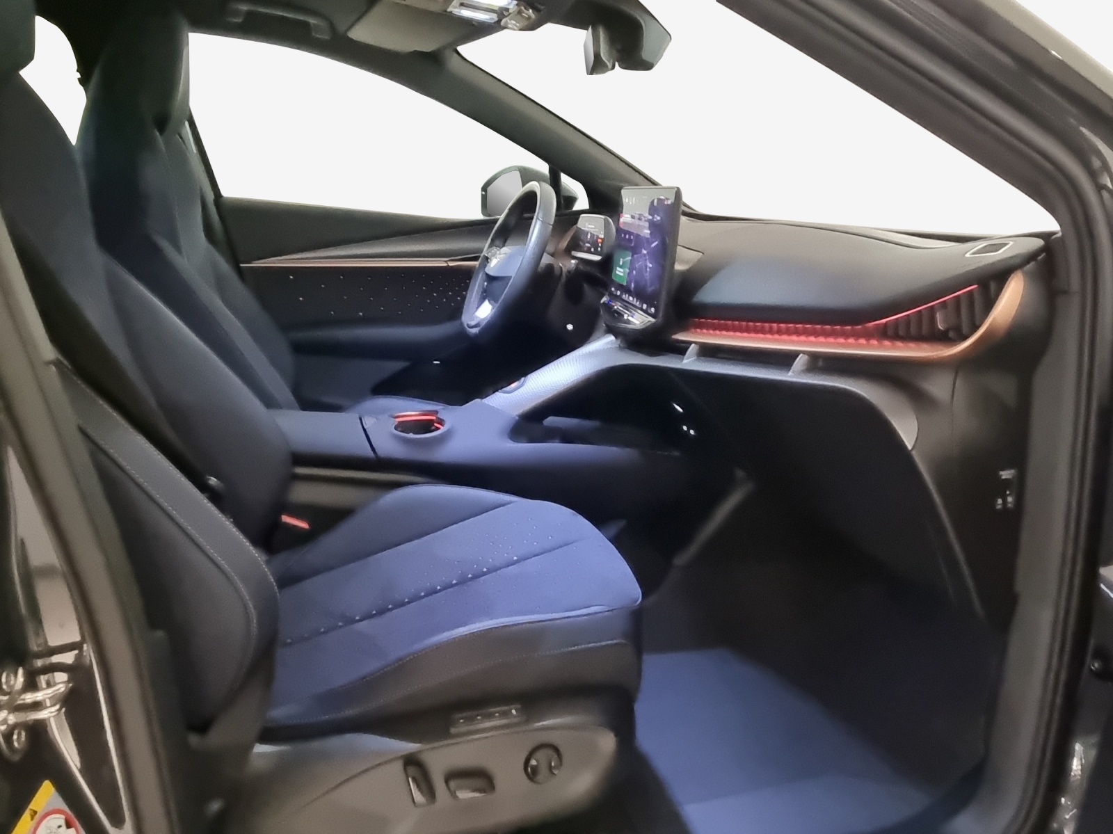 CUPRA Tavascan Type 9 77 kWh Adrenaline-image-15