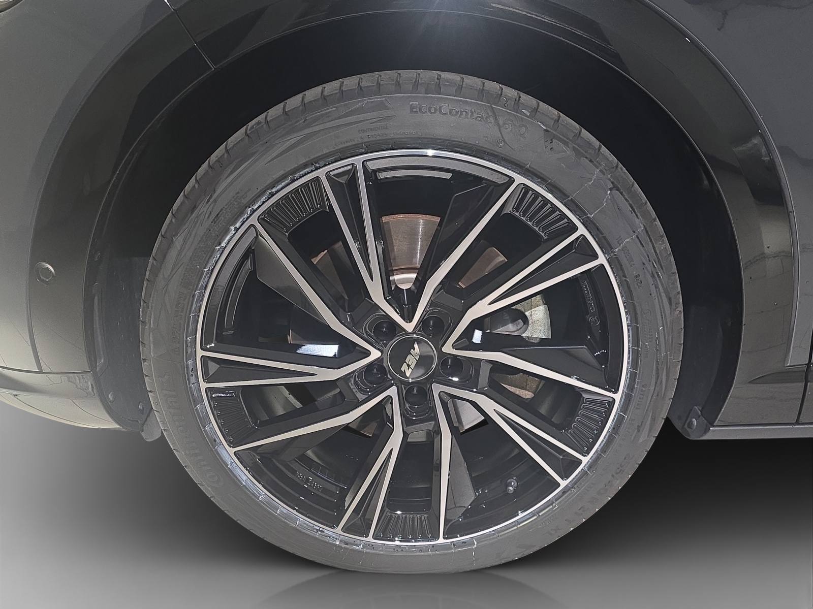 CUPRA Tavascan Type 9 77 kWh Adrenaline-image-16