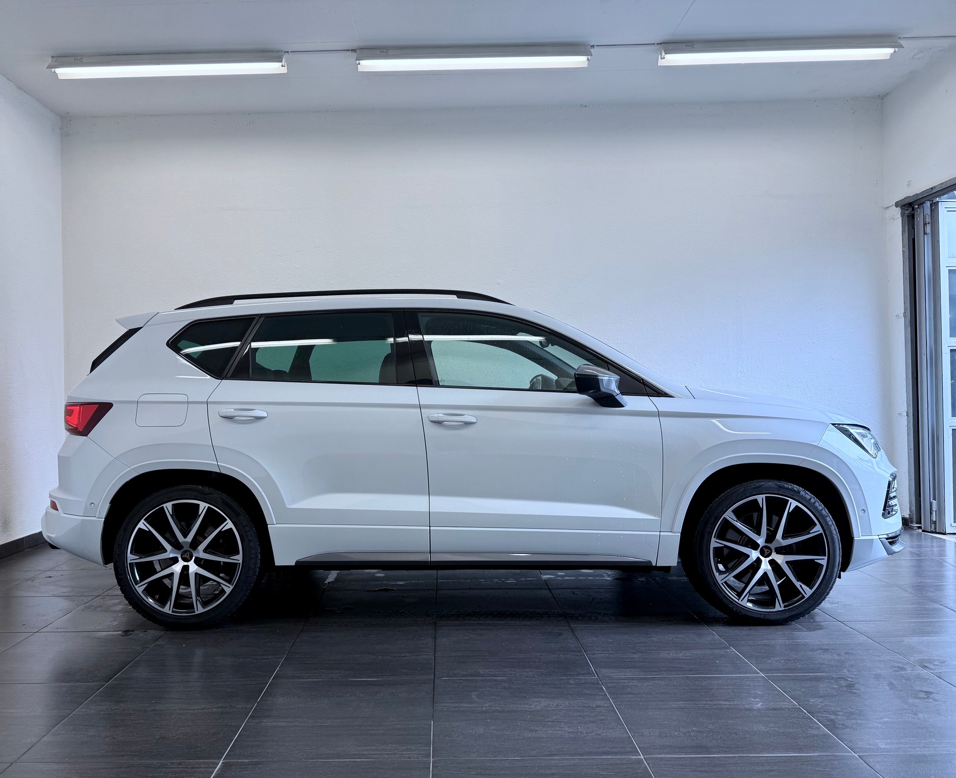 CUPRA ATECA-image-4