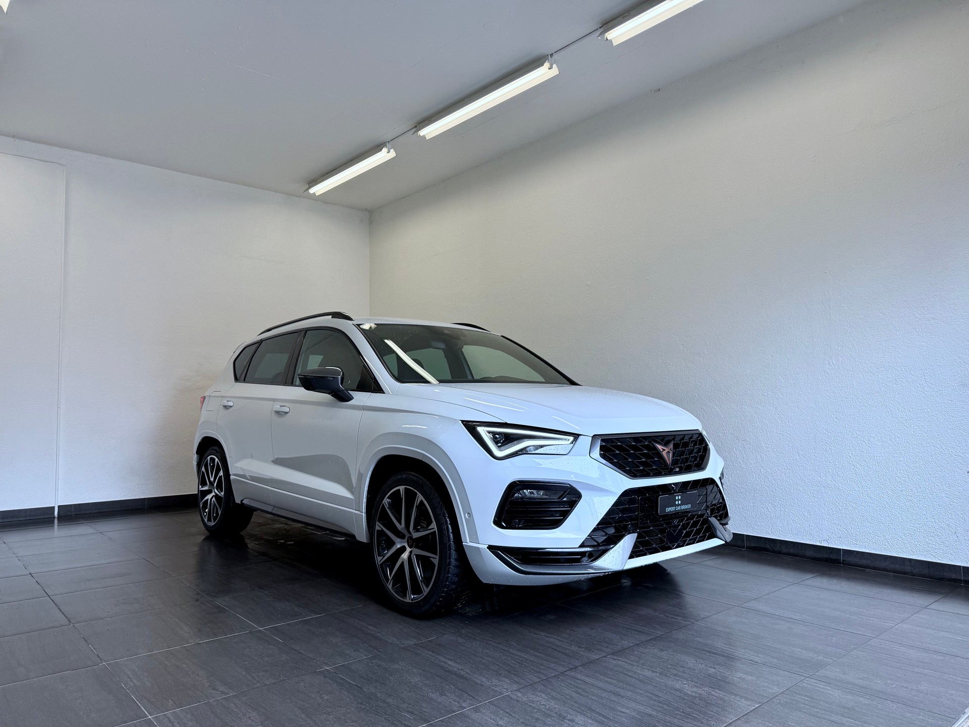 CUPRA ATECA-showroom-element-1