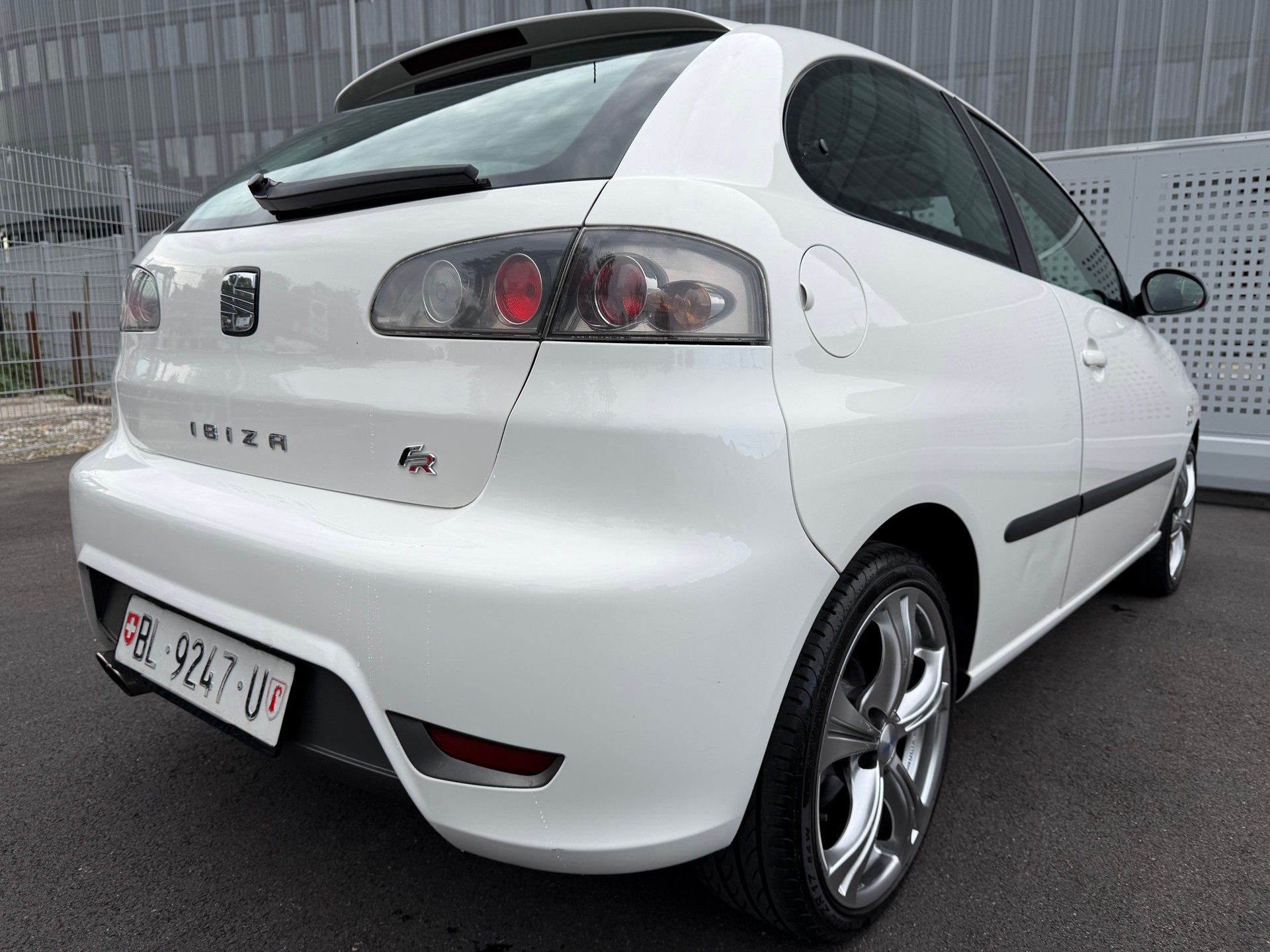 SEAT Ibiza 1.8 20V Turbo FR Joya Joker-showroom-element-2