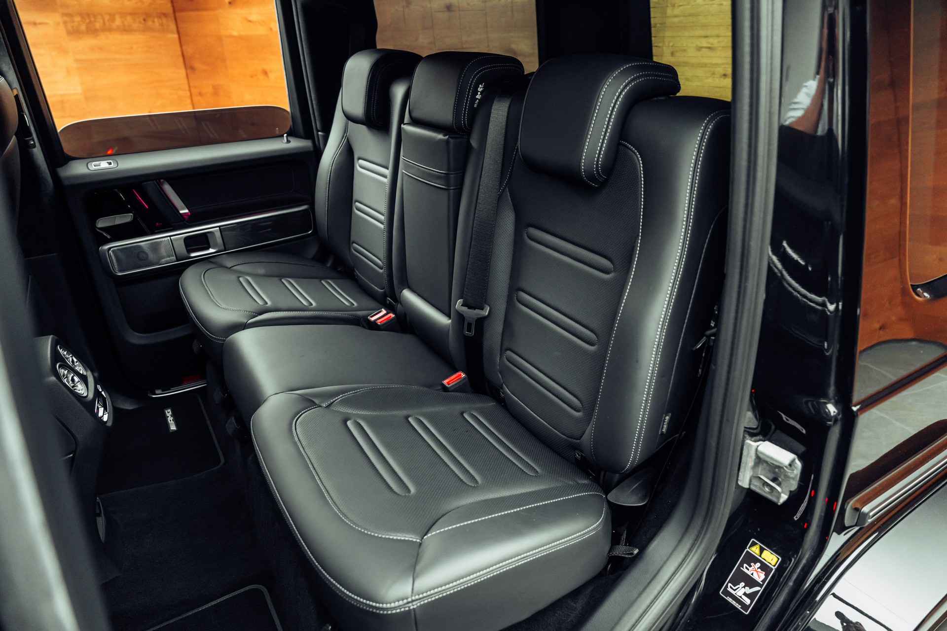 MERCEDES-BENZ G 450d AMG Line 9G-Tronic-image-8