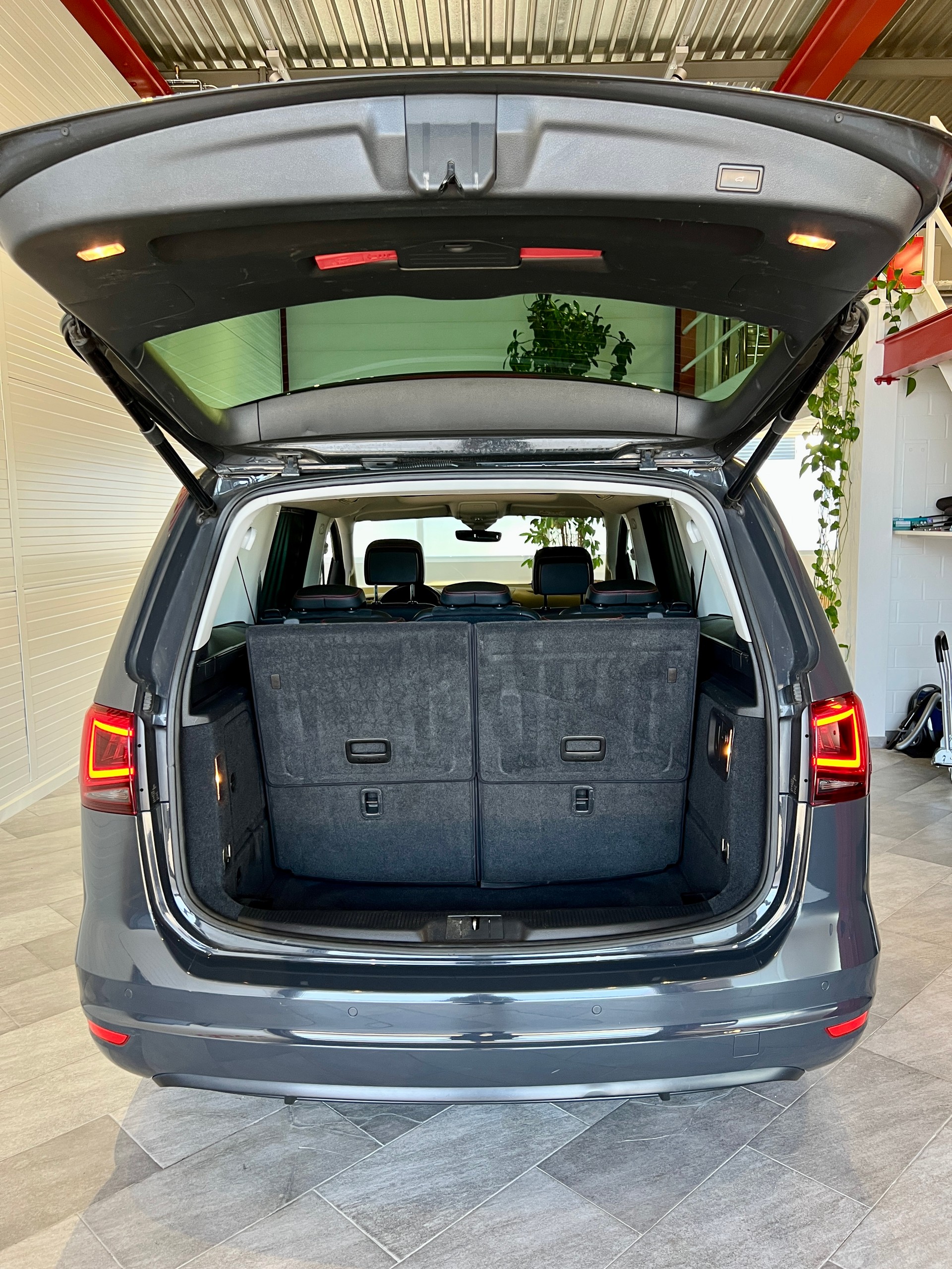 SEAT Alhambra 2.0 TSI FR Line DSG-image-20