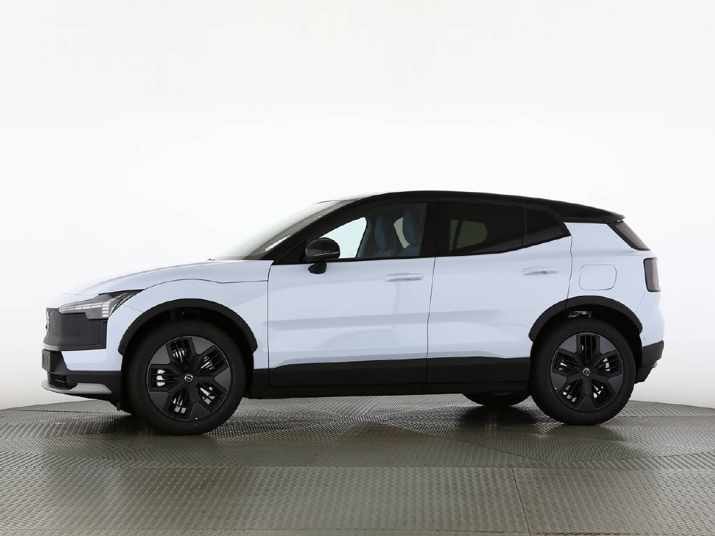 VOLVO EX 30 Cross Country P8 Ultra AWD-image-23